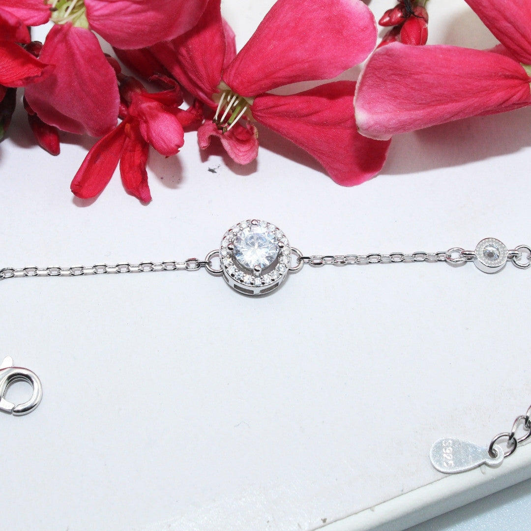 Dainty Solitare Cubic Zirconia Halo Bracelet: 925 Sterling Silver Adjustable Chain