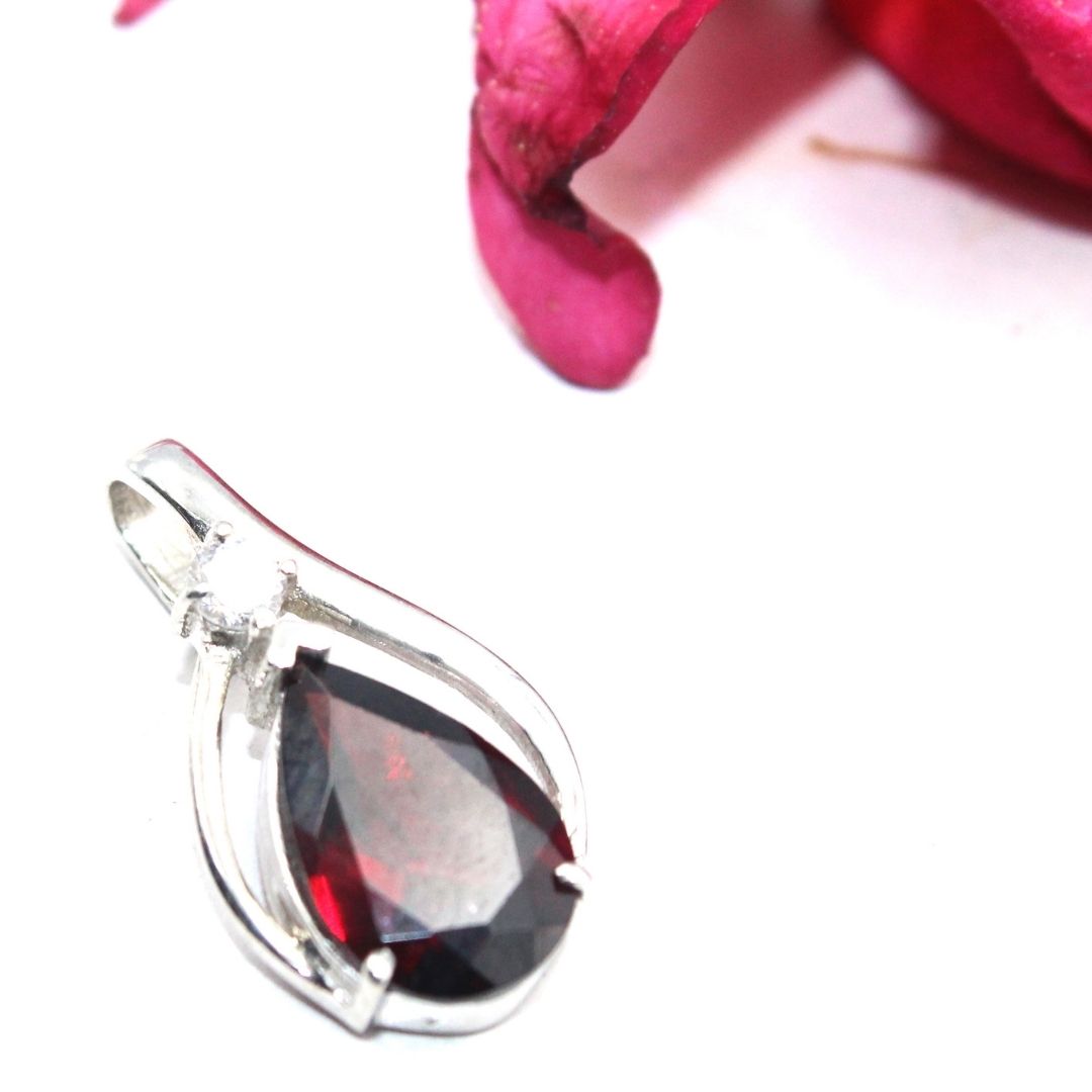 Teardrop Garnet 925 Sterling Silver Pendant - January Birthstone